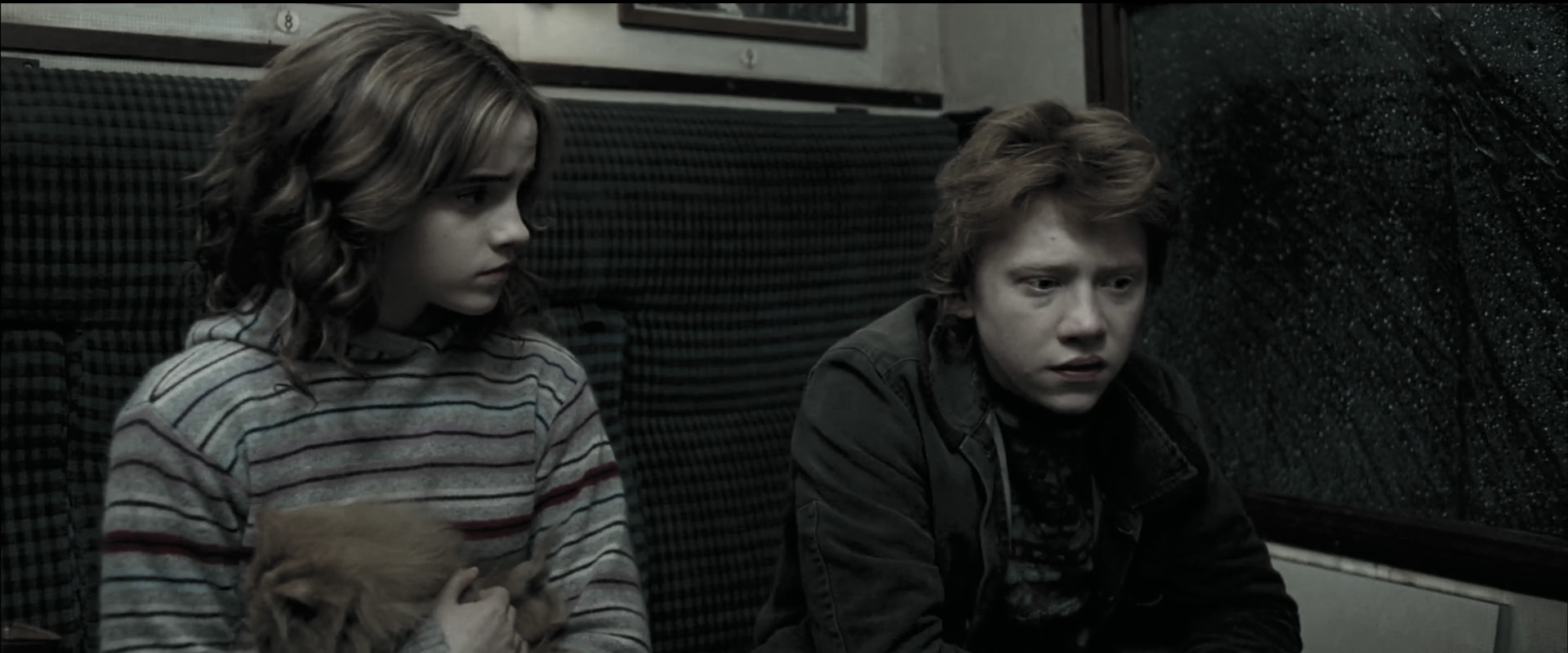 EmmaWatsonFan_dot_nl-HarryPotterAndThePrisonerOfAzkaban0474.jpg EmmaWatsonFan_dot_nl-HarryPotterAndThePrisonerOfAzkaban0474.jpg