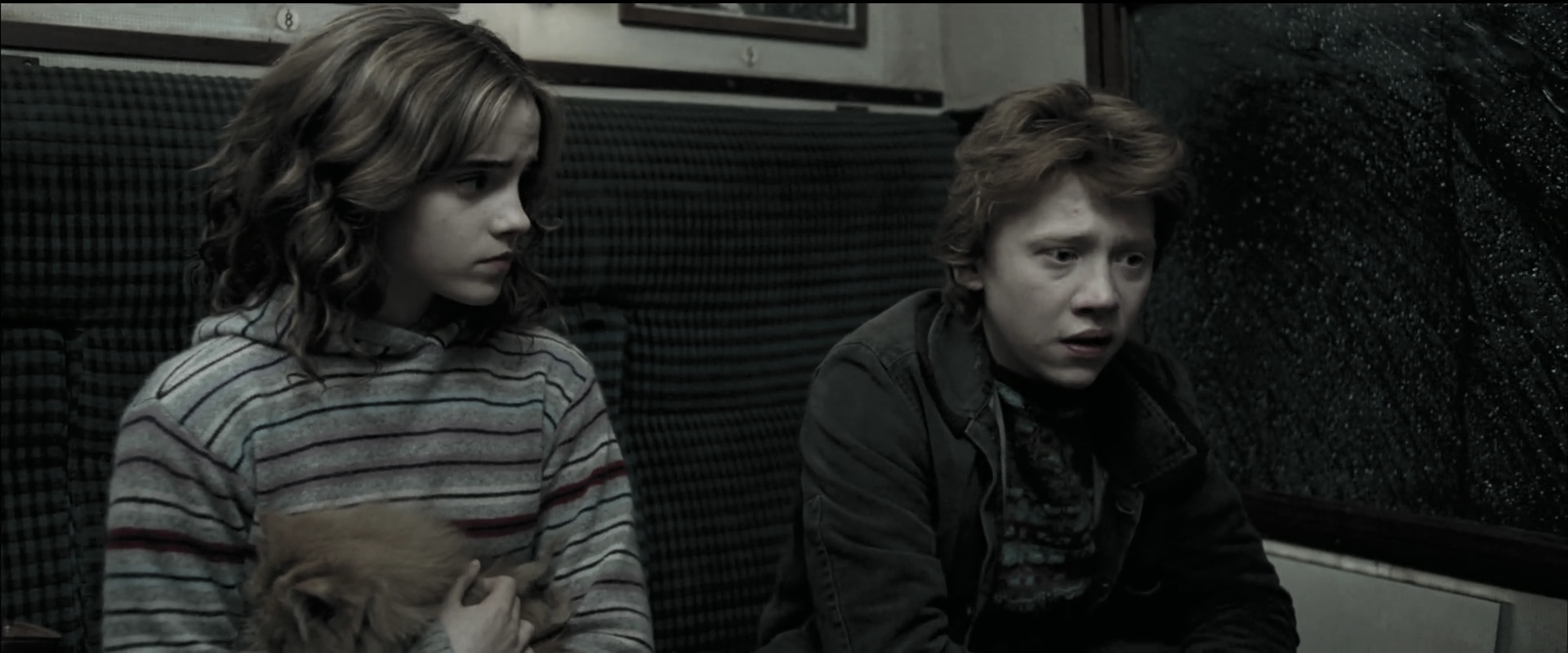 EmmaWatsonFan_dot_nl-HarryPotterAndThePrisonerOfAzkaban0477.jpg