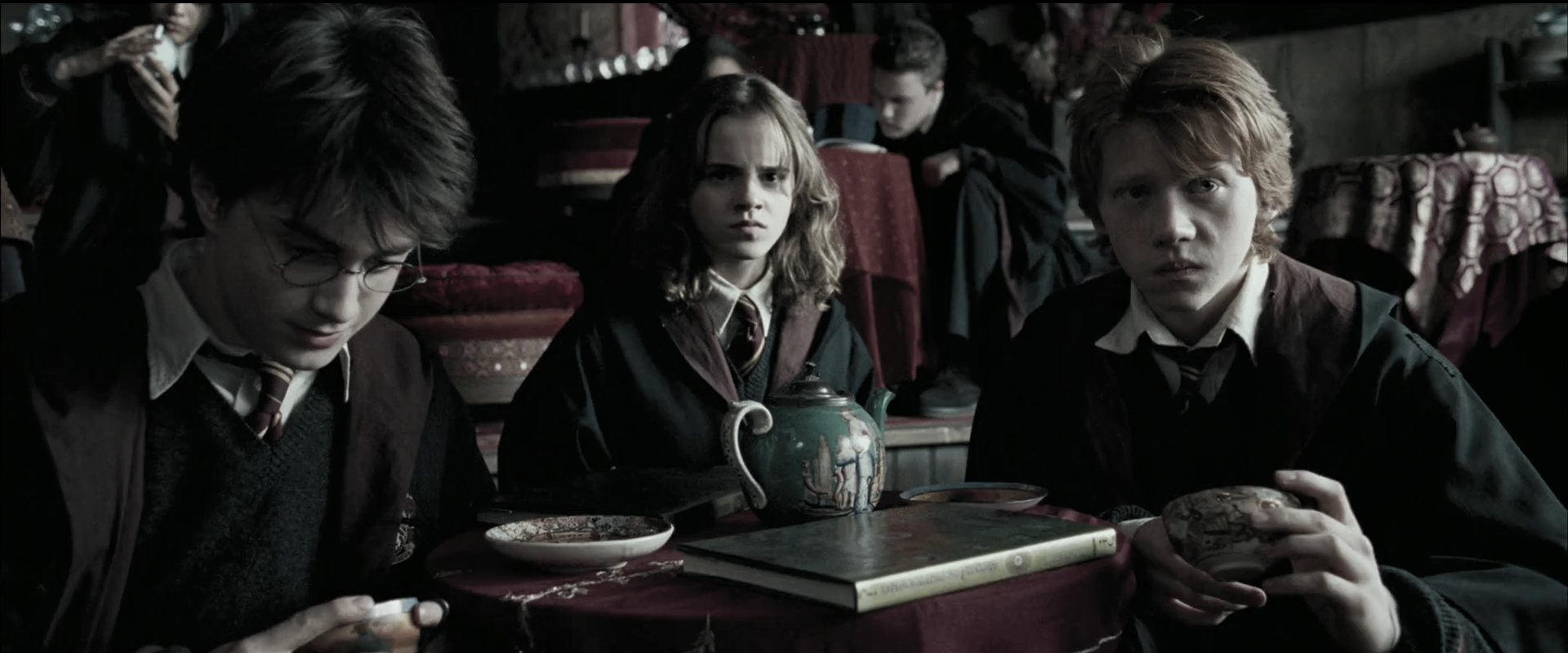 EmmaWatsonFan_dot_nl-HarryPotterAndThePrisonerOfAzkaban0863.jpg