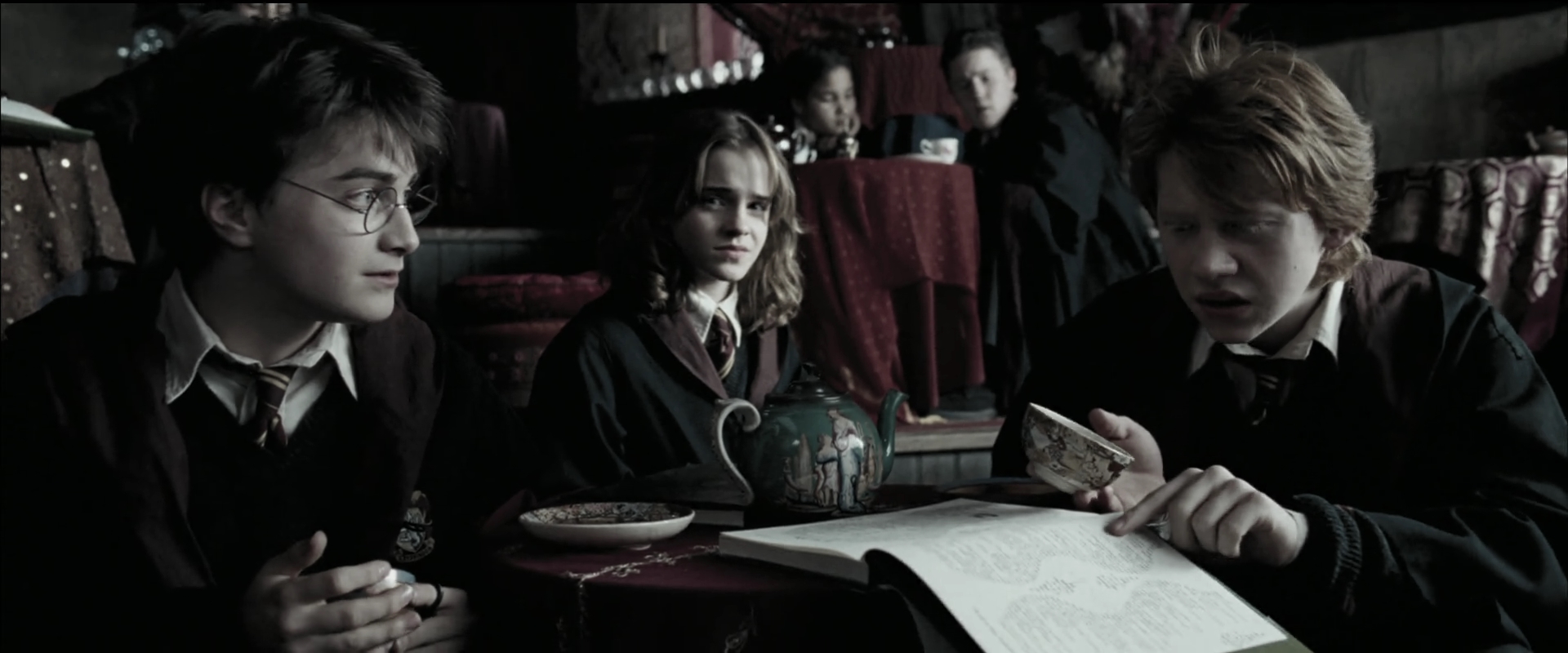EmmaWatsonFan_dot_nl-HarryPotterAndThePrisonerOfAzkaban0888.jpg