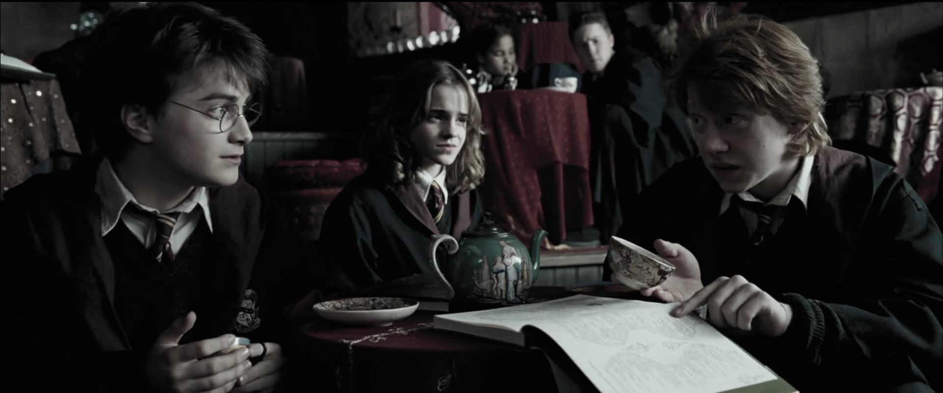 EmmaWatsonFan_dot_nl-HarryPotterAndThePrisonerOfAzkaban0889.jpg