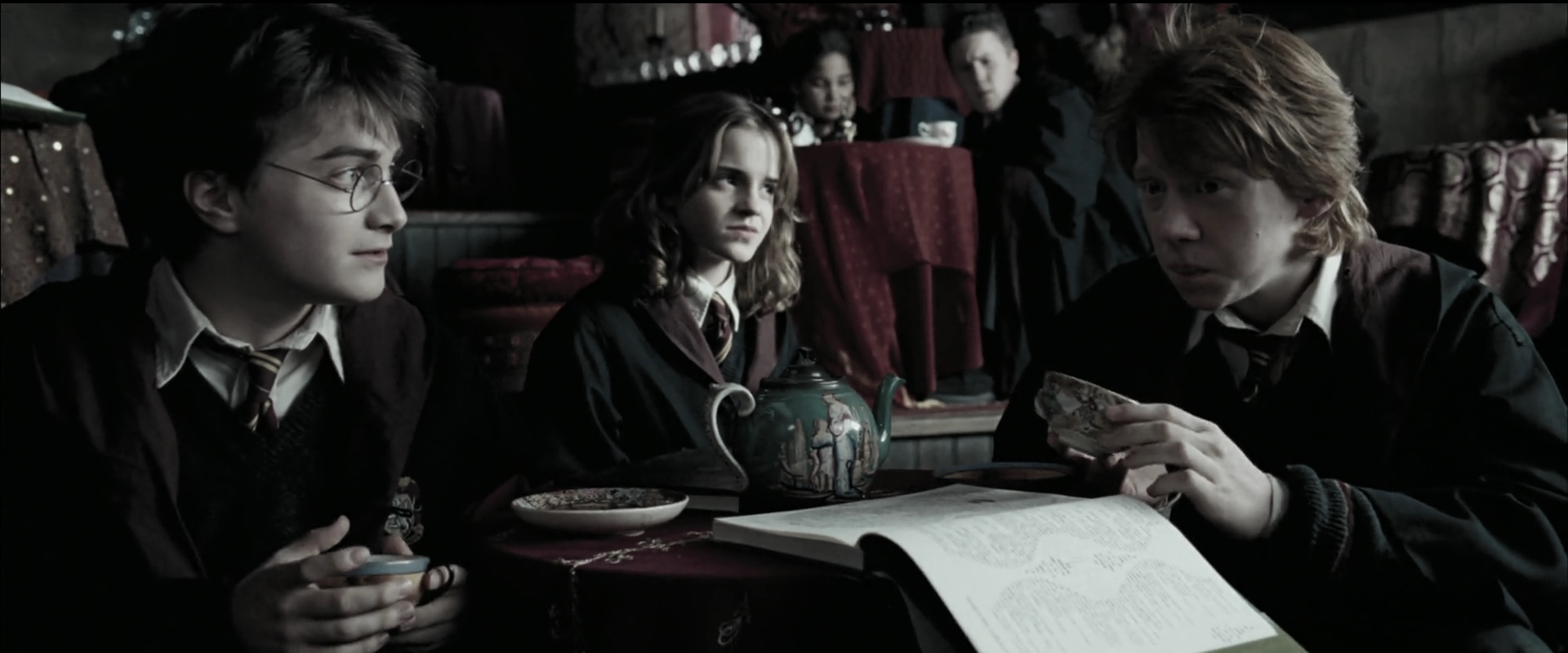 EmmaWatsonFan_dot_nl-HarryPotterAndThePrisonerOfAzkaban0890.jpg EmmaWatsonFan_dot_nl-HarryPotterAndThePrisonerOfAzkaban0890.jpg