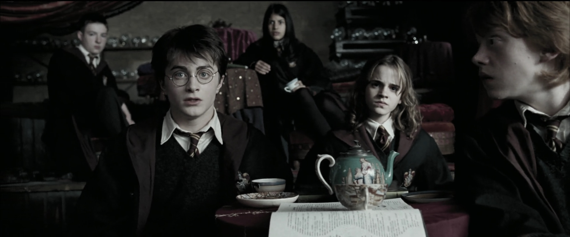 EmmaWatsonFan_dot_nl-HarryPotterAndThePrisonerOfAzkaban0898.jpg