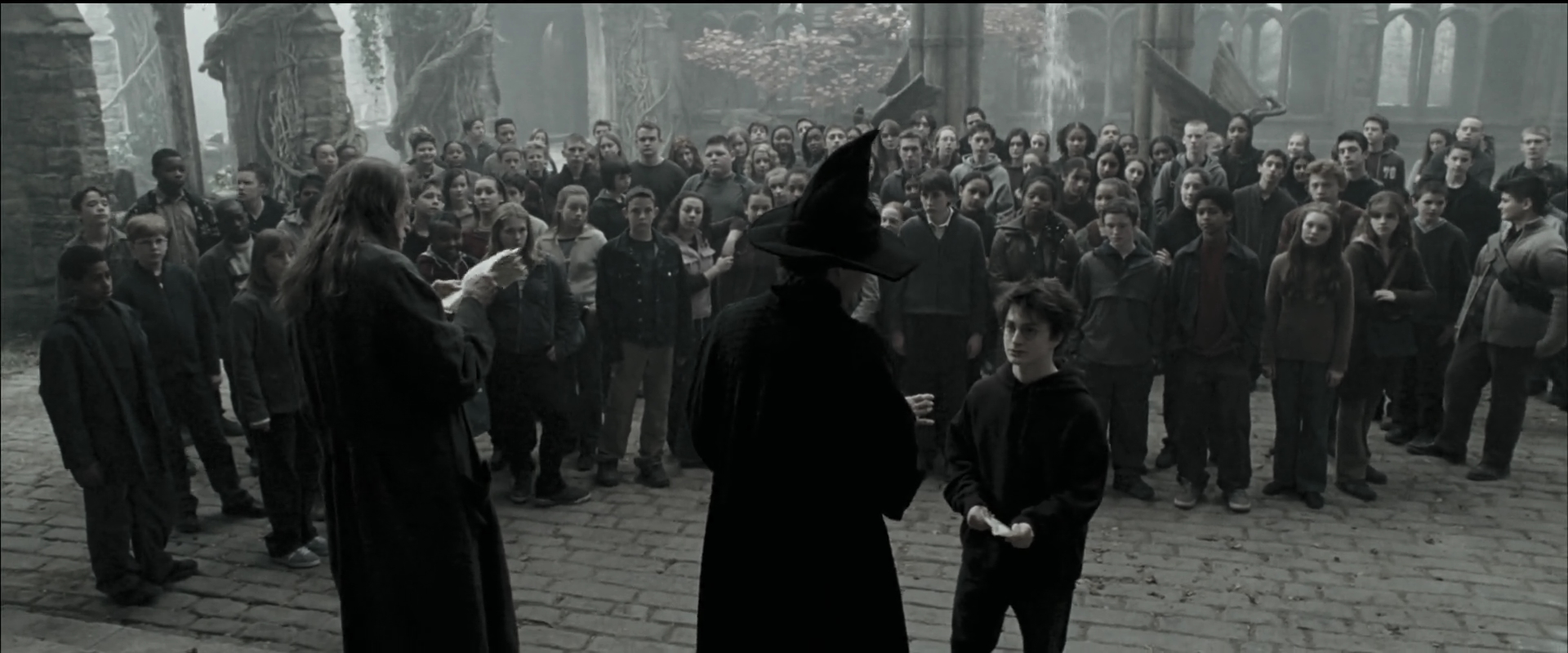 EmmaWatsonFan_dot_nl-HarryPotterAndThePrisonerOfAzkaban1717.jpg EmmaWatsonFan_dot_nl-HarryPotterAndThePrisonerOfAzkaban1717.jpg