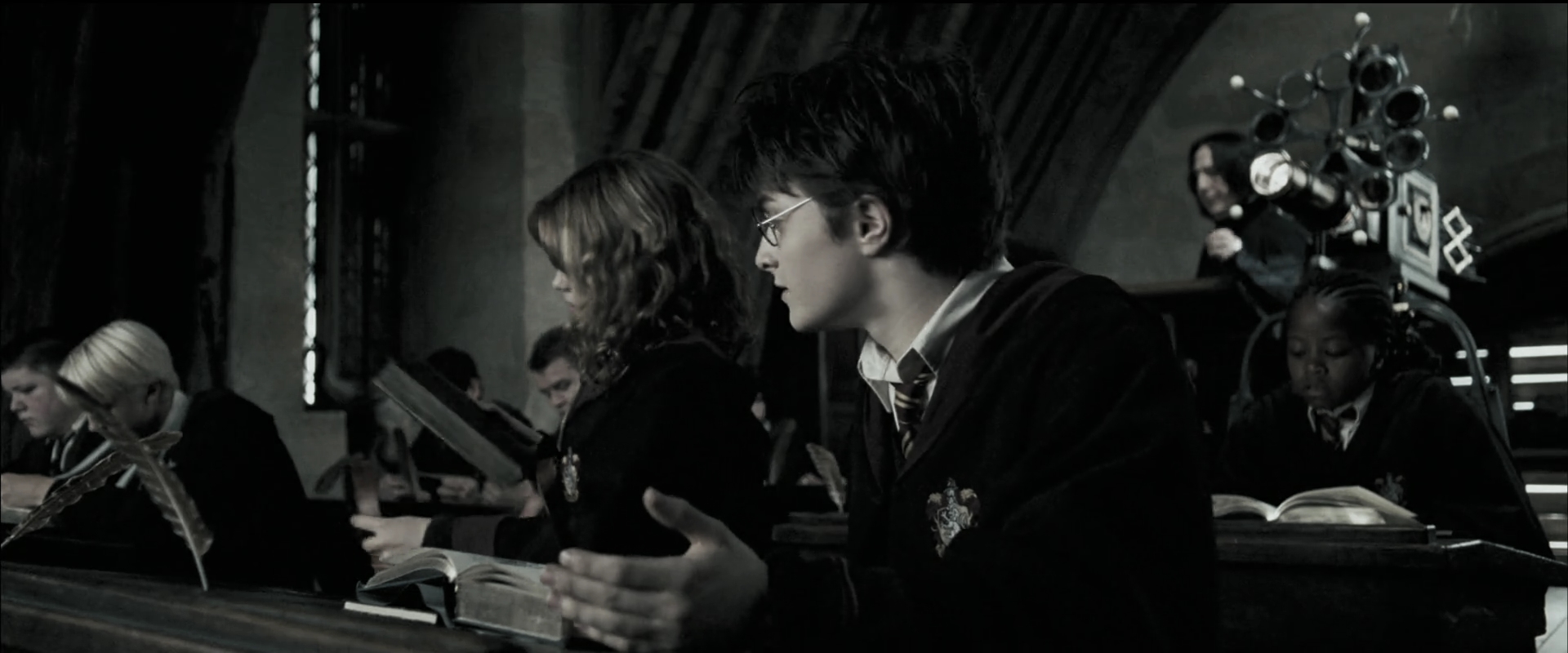 EmmaWatsonFan_dot_nl-HarryPotterAndThePrisonerOfAzkaban2156.jpg