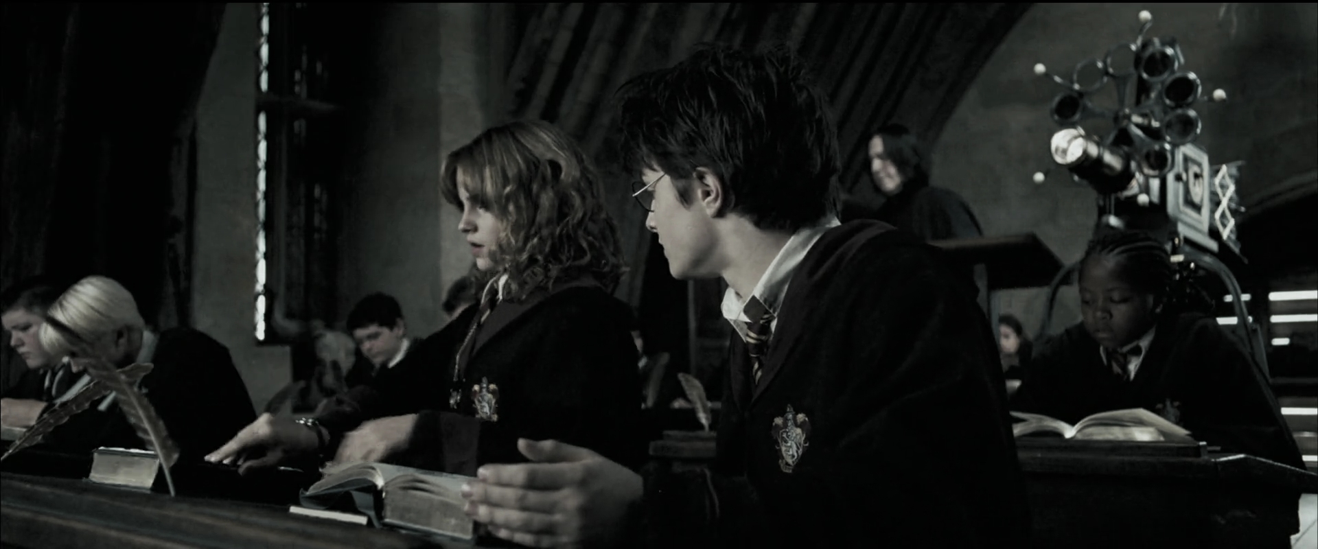 EmmaWatsonFan_dot_nl-HarryPotterAndThePrisonerOfAzkaban2157.jpg
