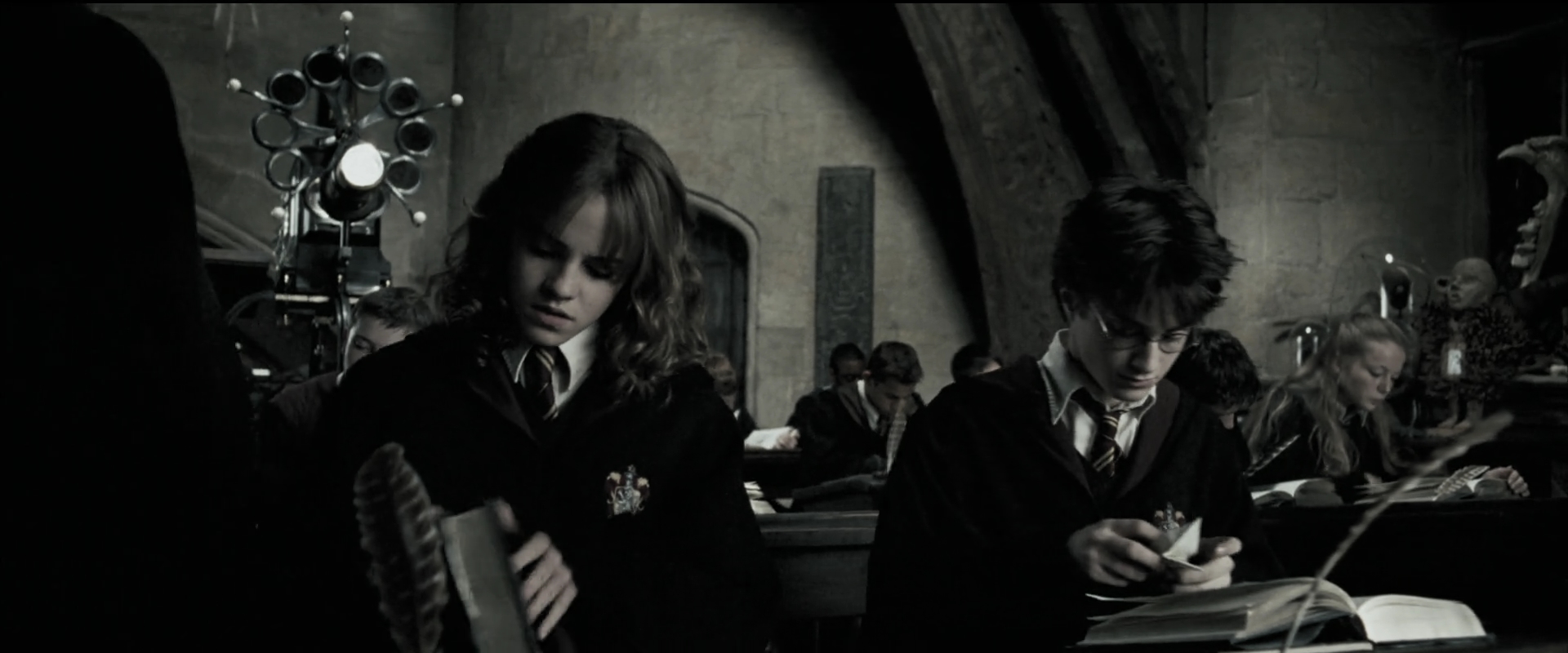 EmmaWatsonFan_dot_nl-HarryPotterAndThePrisonerOfAzkaban2227.jpg EmmaWatsonFan_dot_nl-HarryPotterAndThePrisonerOfAzkaban2227.jpg