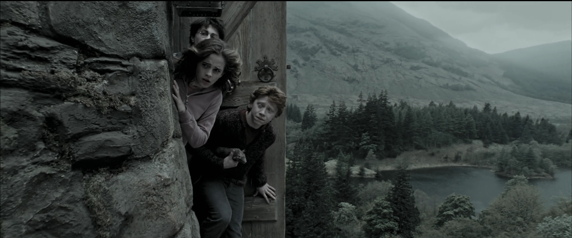 EmmaWatsonFan_dot_nl-HarryPotterAndThePrisonerOfAzkaban4100.jpg