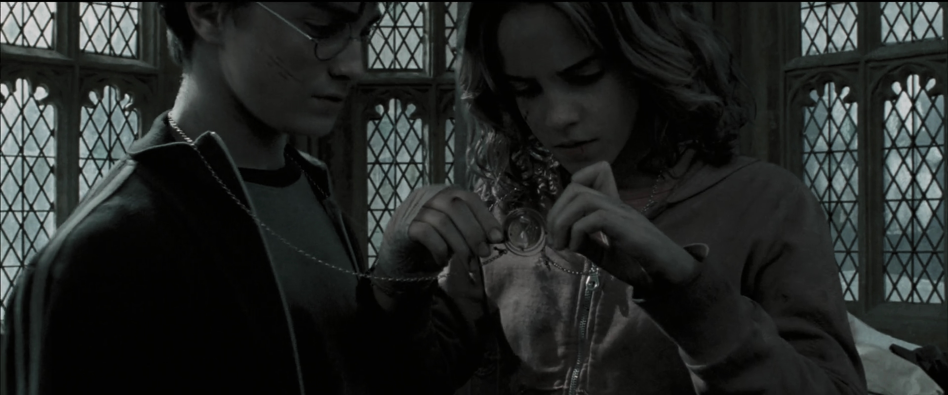 EmmaWatsonFan_dot_nl-HarryPotterAndThePrisonerOfAzkaban5369.jpg EmmaWatsonFan_dot_nl-HarryPotterAndThePrisonerOfAzkaban5369.jpg