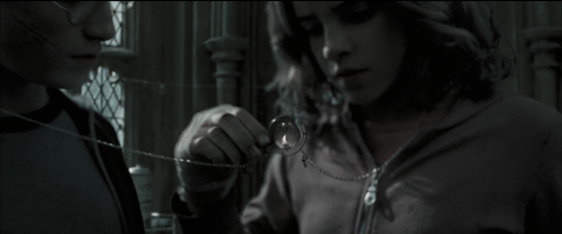EmmaWatsonFan_dot_nl-HarryPotterAndThePrisonerOfAzkaban5374.jpg