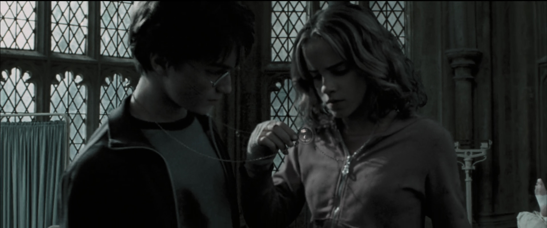 EmmaWatsonFan_dot_nl-HarryPotterAndThePrisonerOfAzkaban5375.jpg EmmaWatsonFan_dot_nl-HarryPotterAndThePrisonerOfAzkaban5375.jpg