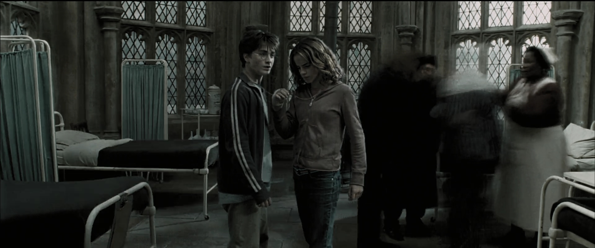 EmmaWatsonFan_dot_nl-HarryPotterAndThePrisonerOfAzkaban5385.jpg