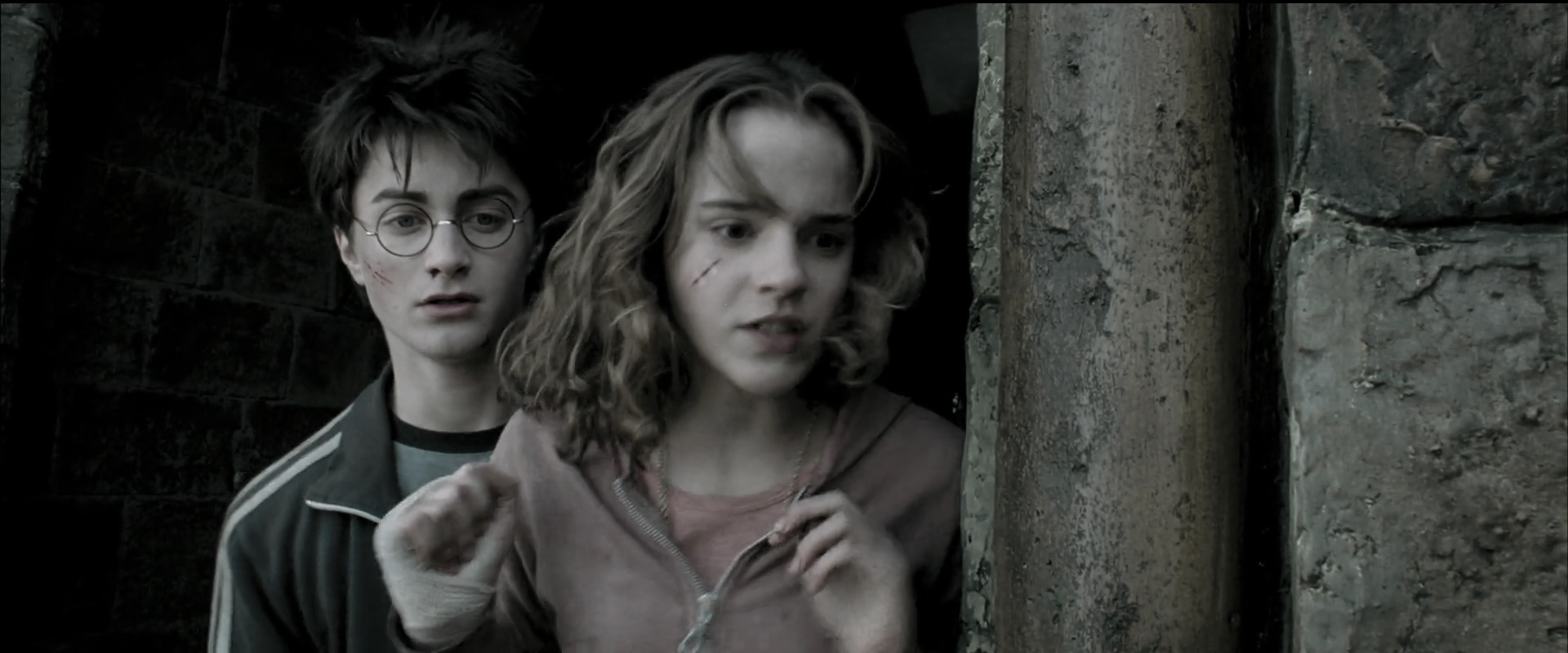 EmmaWatsonFan_dot_nl-HarryPotterAndThePrisonerOfAzkaban5467.jpg