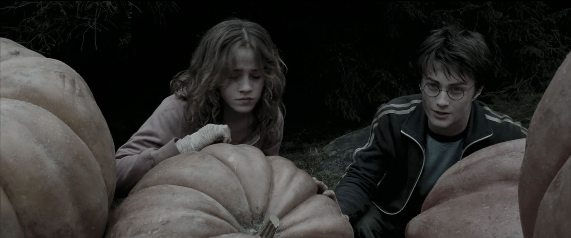 EmmaWatsonFan_dot_nl-HarryPotterAndThePrisonerOfAzkaban5548.jpg EmmaWatsonFan_dot_nl-HarryPotterAndThePrisonerOfAzkaban5548.jpg