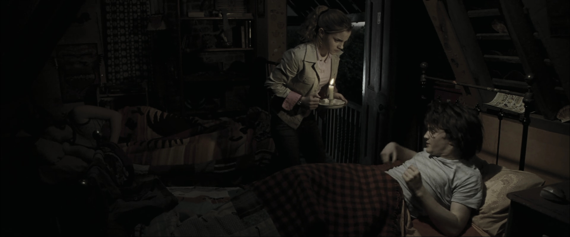 EmmaWatsonFan_dot_nl-HarryPotterAndTheGobletOfFire0214.jpg EmmaWatsonFan_dot_nl-HarryPotterAndTheGobletOfFire0214.jpg