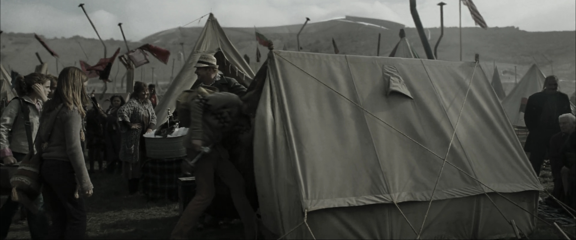 EmmaWatsonFan_dot_nl-HarryPotterAndTheGobletOfFire0383.jpg EmmaWatsonFan_dot_nl-HarryPotterAndTheGobletOfFire0383.jpg