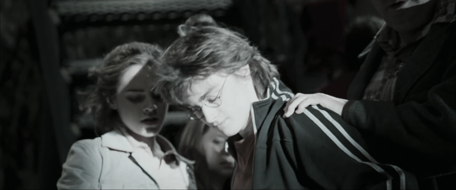 EmmaWatsonFan_dot_nl-HarryPotterAndTheGobletOfFire0451.jpg EmmaWatsonFan_dot_nl-HarryPotterAndTheGobletOfFire0451.jpg