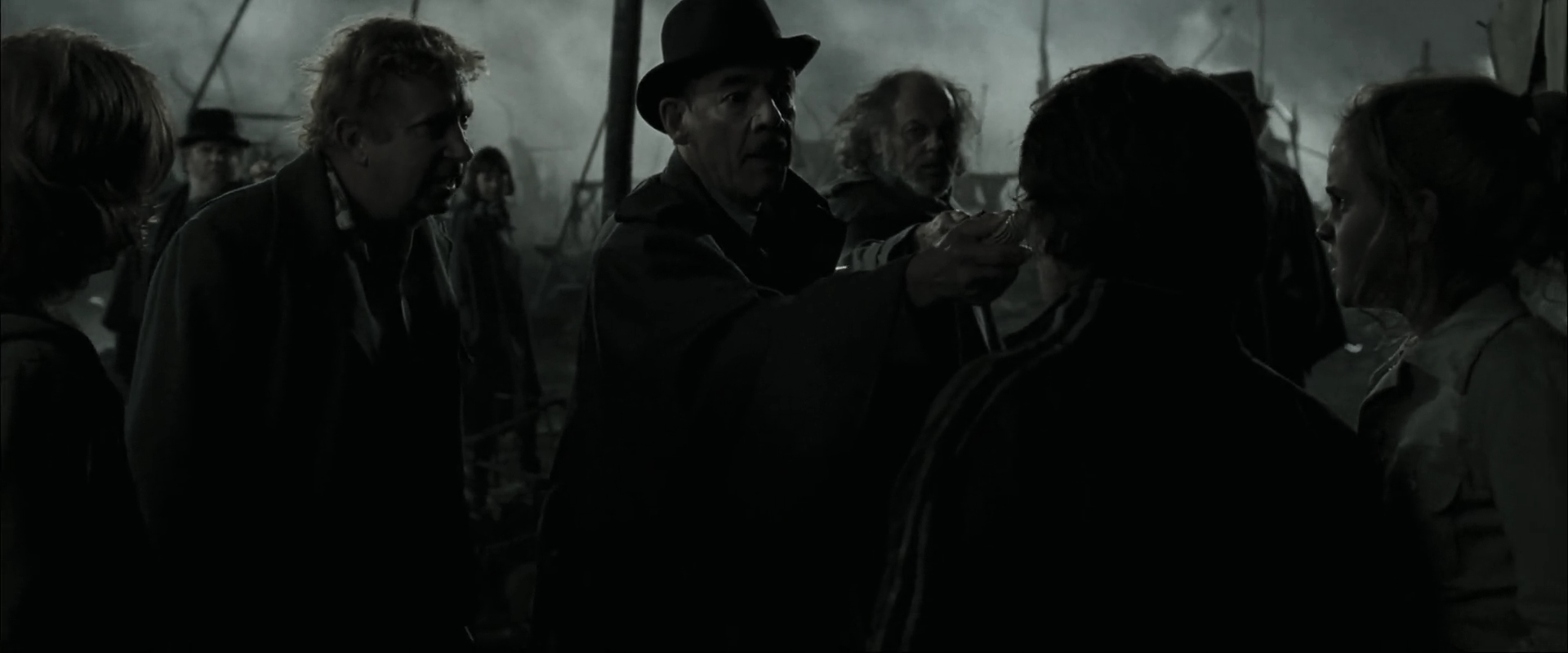 EmmaWatsonFan_dot_nl-HarryPotterAndTheGobletOfFire0738.jpg EmmaWatsonFan_dot_nl-HarryPotterAndTheGobletOfFire0738.jpg