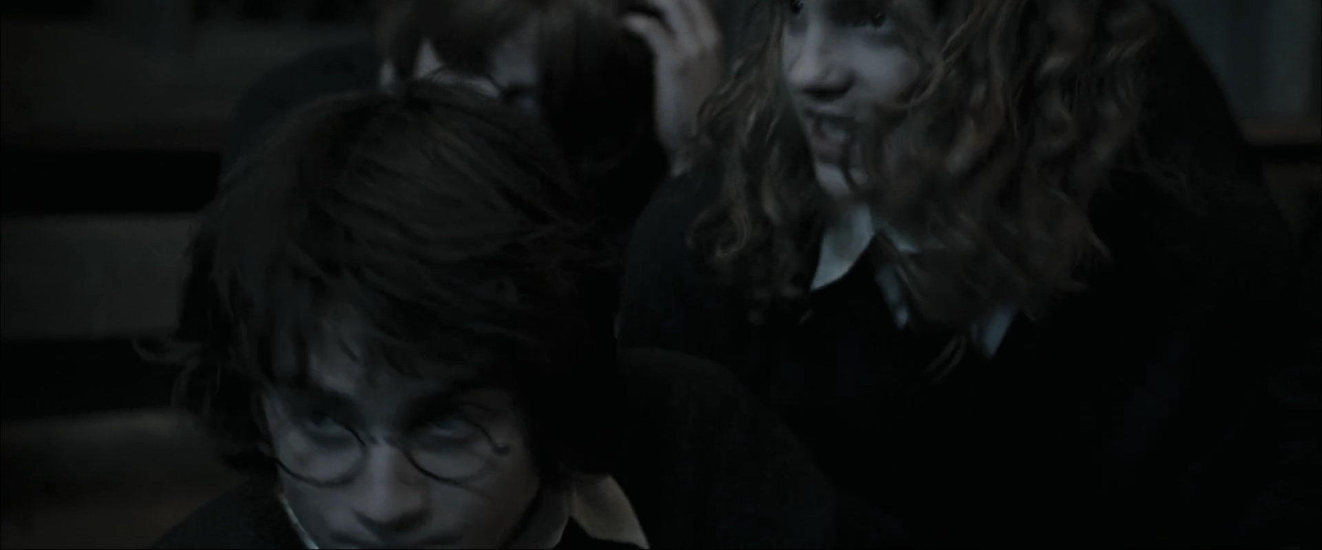 EmmaWatsonFan_dot_nl-HarryPotterAndTheGobletOfFire1966.jpg
