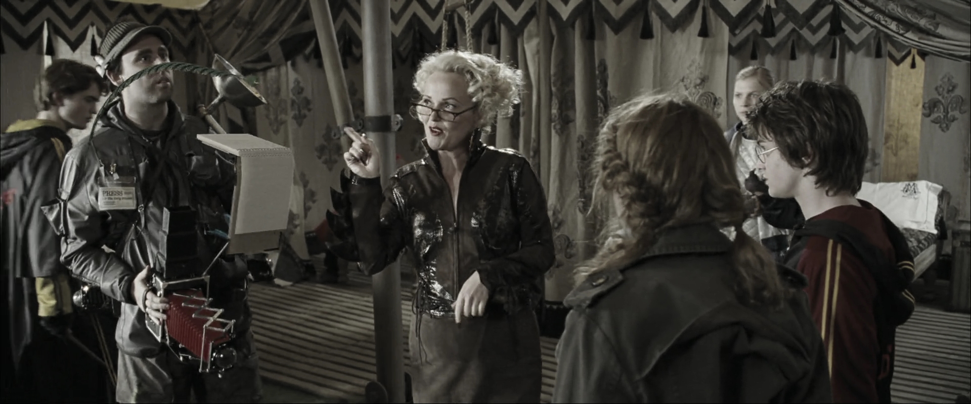 EmmaWatsonFan_dot_nl-HarryPotterAndTheGobletOfFire3194.jpg EmmaWatsonFan_dot_nl-HarryPotterAndTheGobletOfFire3194.jpg