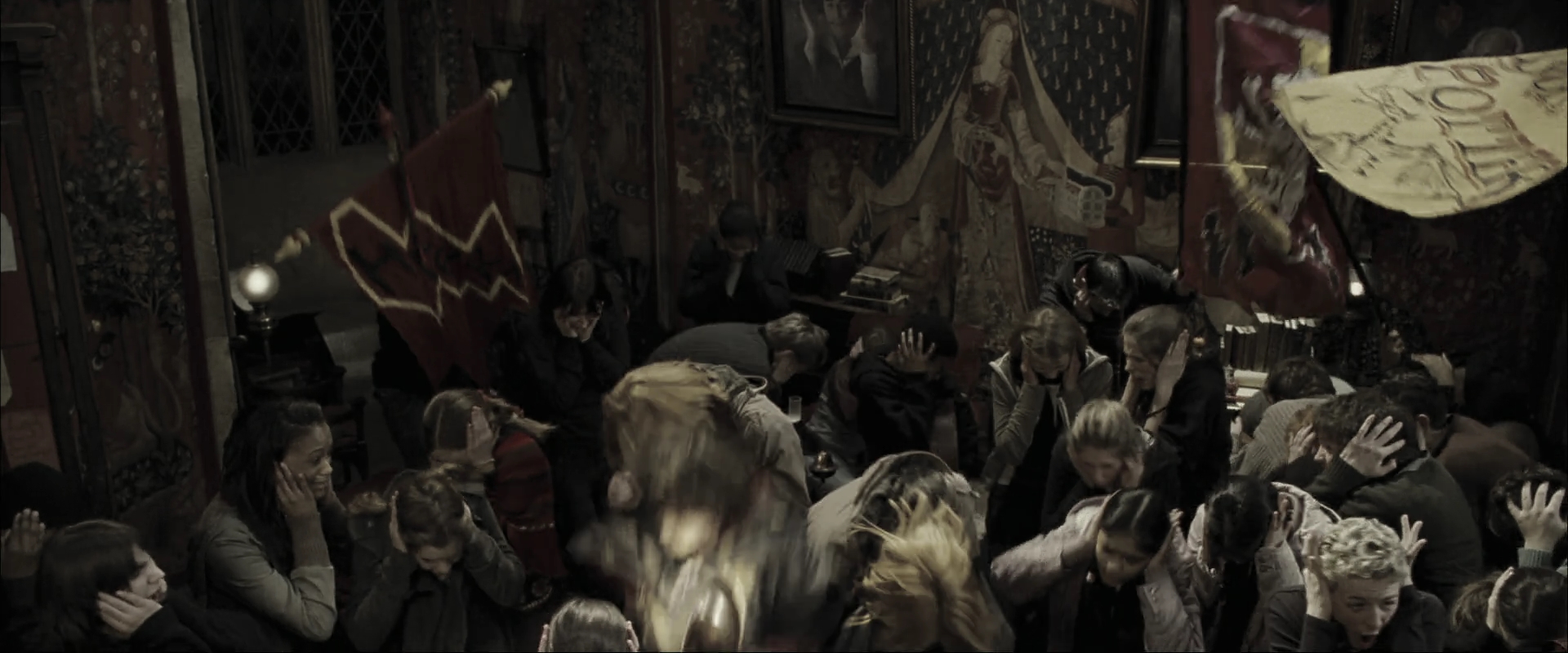 EmmaWatsonFan_dot_nl-HarryPotterAndTheGobletOfFire3669.jpg EmmaWatsonFan_dot_nl-HarryPotterAndTheGobletOfFire3669.jpg