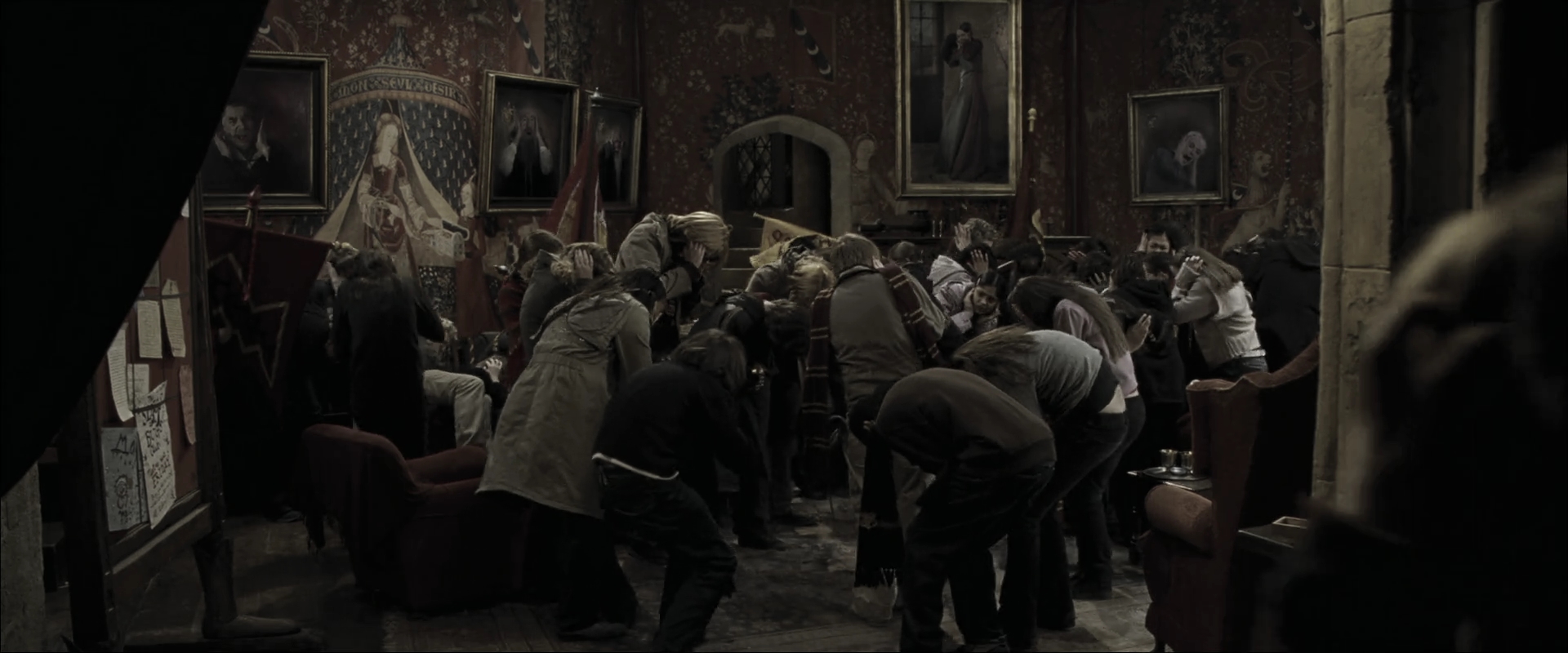 EmmaWatsonFan_dot_nl-HarryPotterAndTheGobletOfFire3672.jpg EmmaWatsonFan_dot_nl-HarryPotterAndTheGobletOfFire3672.jpg