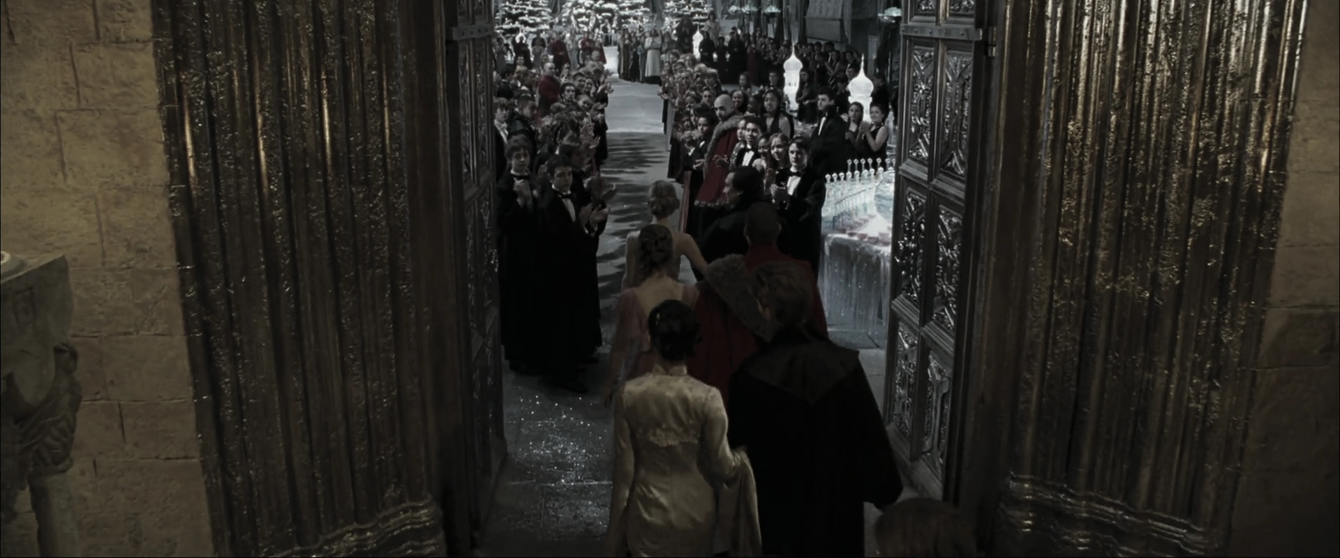 EmmaWatsonFan_dot_nl-HarryPotterAndTheGobletOfFire4492.jpg EmmaWatsonFan_dot_nl-HarryPotterAndTheGobletOfFire4492.jpg