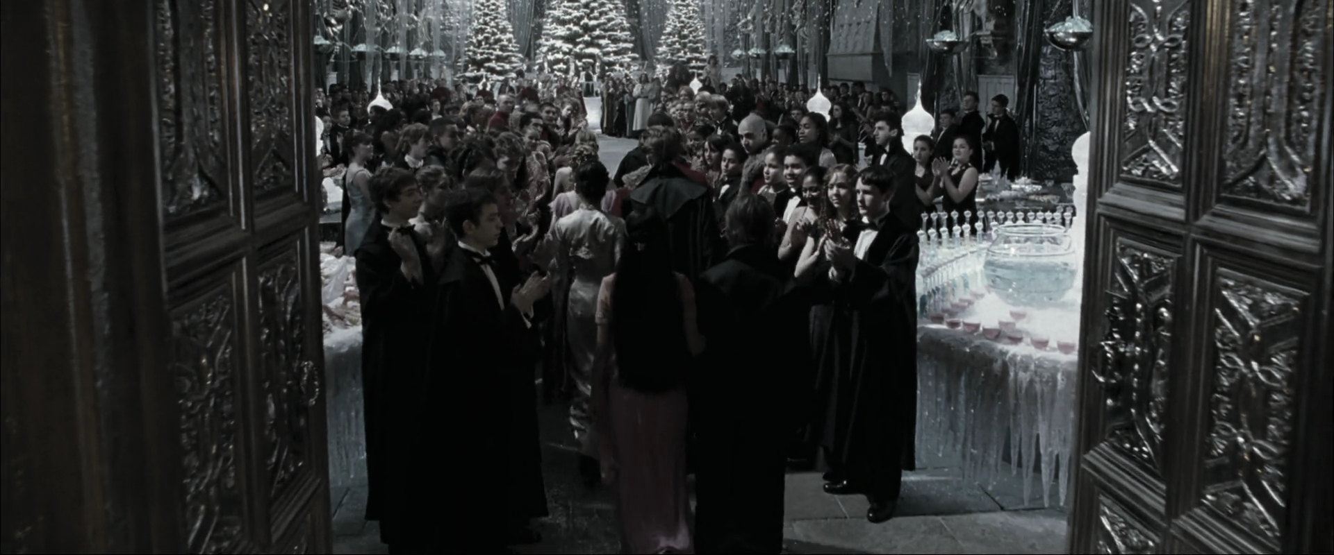 EmmaWatsonFan_dot_nl-HarryPotterAndTheGobletOfFire4496.jpg EmmaWatsonFan_dot_nl-HarryPotterAndTheGobletOfFire4496.jpg