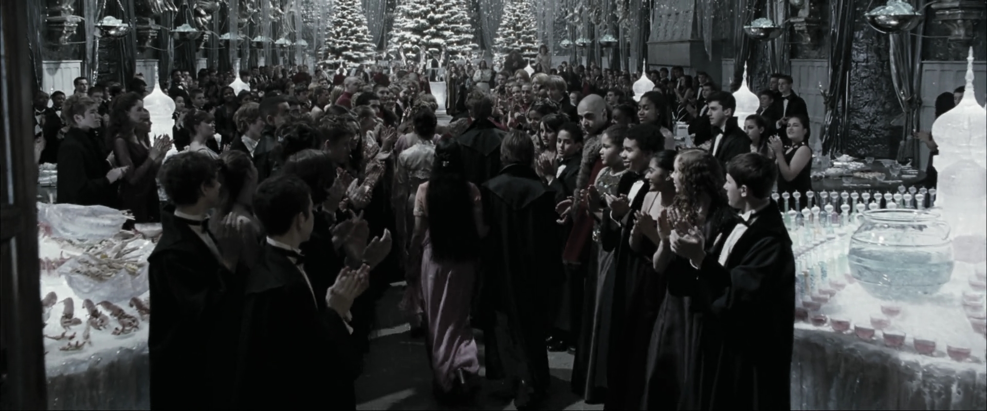 EmmaWatsonFan_dot_nl-HarryPotterAndTheGobletOfFire4498.jpg EmmaWatsonFan_dot_nl-HarryPotterAndTheGobletOfFire4498.jpg