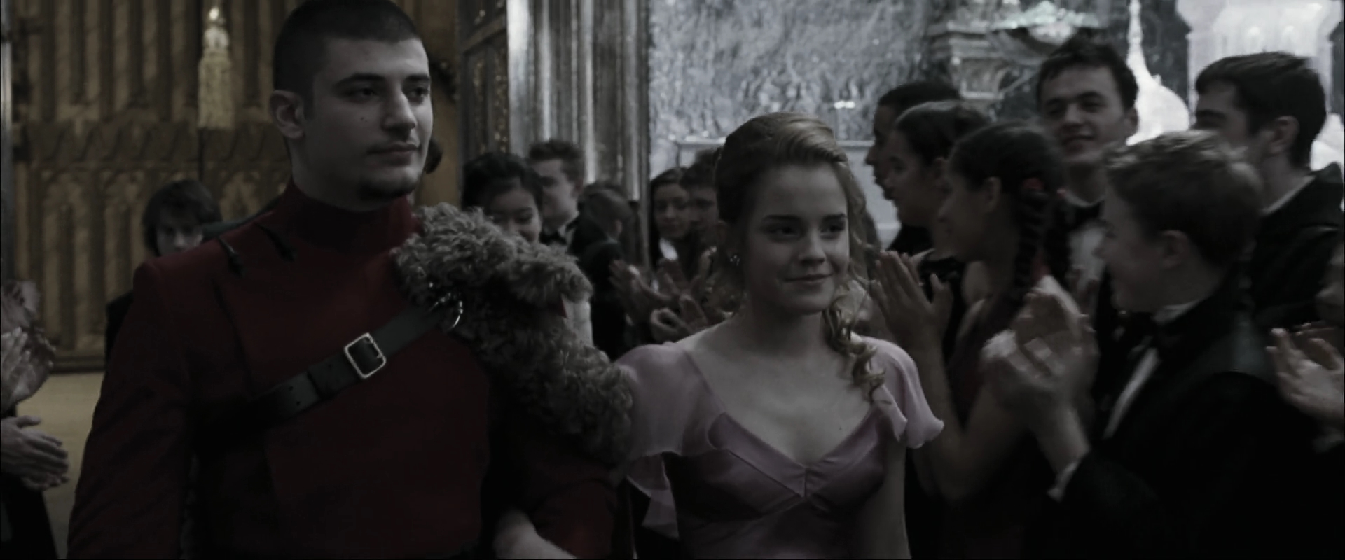 EmmaWatsonFan_dot_nl-HarryPotterAndTheGobletOfFire4501.jpg EmmaWatsonFan_dot_nl-HarryPotterAndTheGobletOfFire4501.jpg