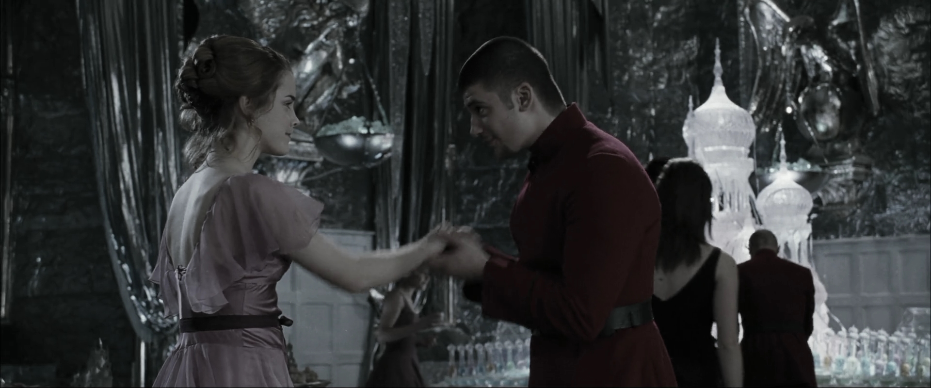 EmmaWatsonFan_dot_nl-HarryPotterAndTheGobletOfFire4654.jpg EmmaWatsonFan_dot_nl-HarryPotterAndTheGobletOfFire4654.jpg