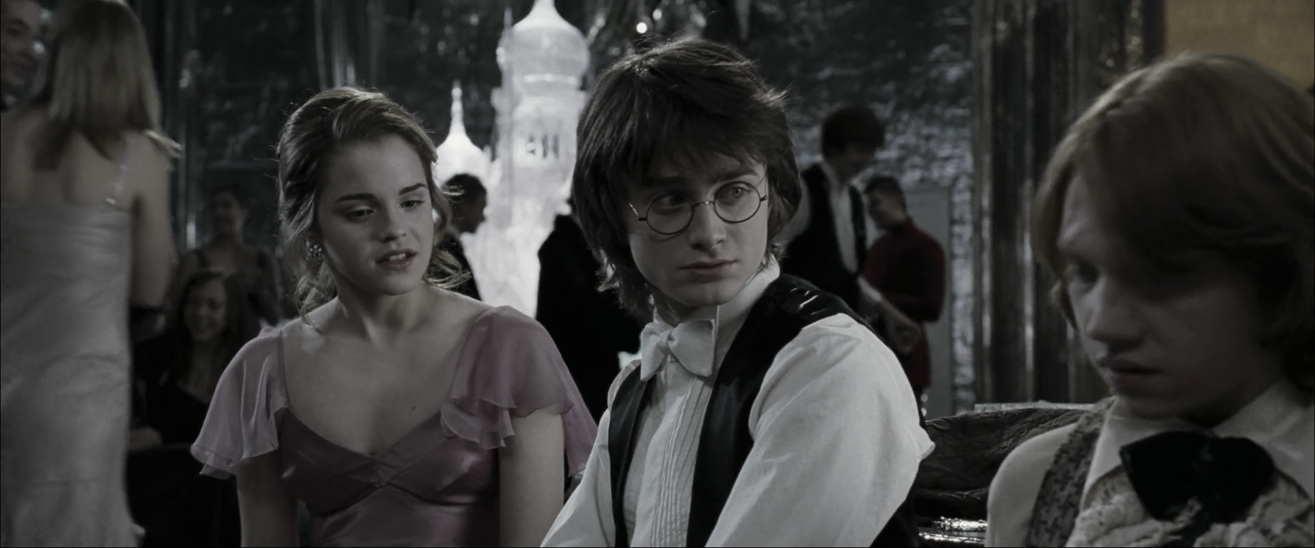 EmmaWatsonFan_dot_nl-HarryPotterAndTheGobletOfFire4677.jpg EmmaWatsonFan_dot_nl-HarryPotterAndTheGobletOfFire4677.jpg