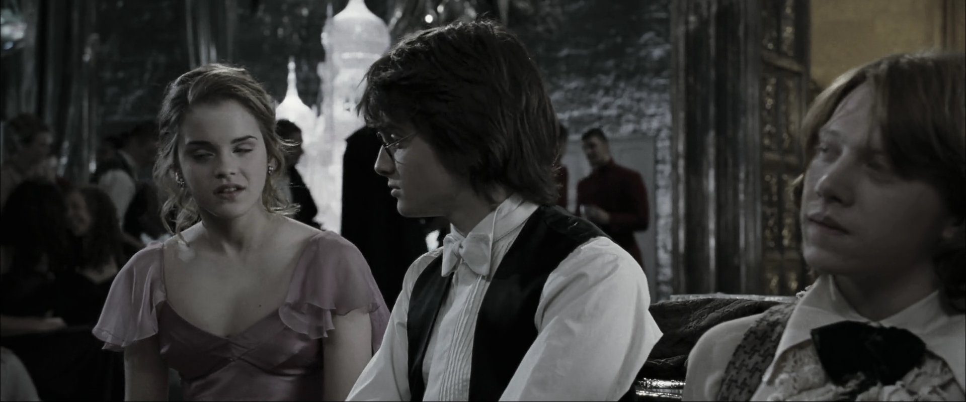 EmmaWatsonFan_dot_nl-HarryPotterAndTheGobletOfFire4680.jpg EmmaWatsonFan_dot_nl-HarryPotterAndTheGobletOfFire4680.jpg