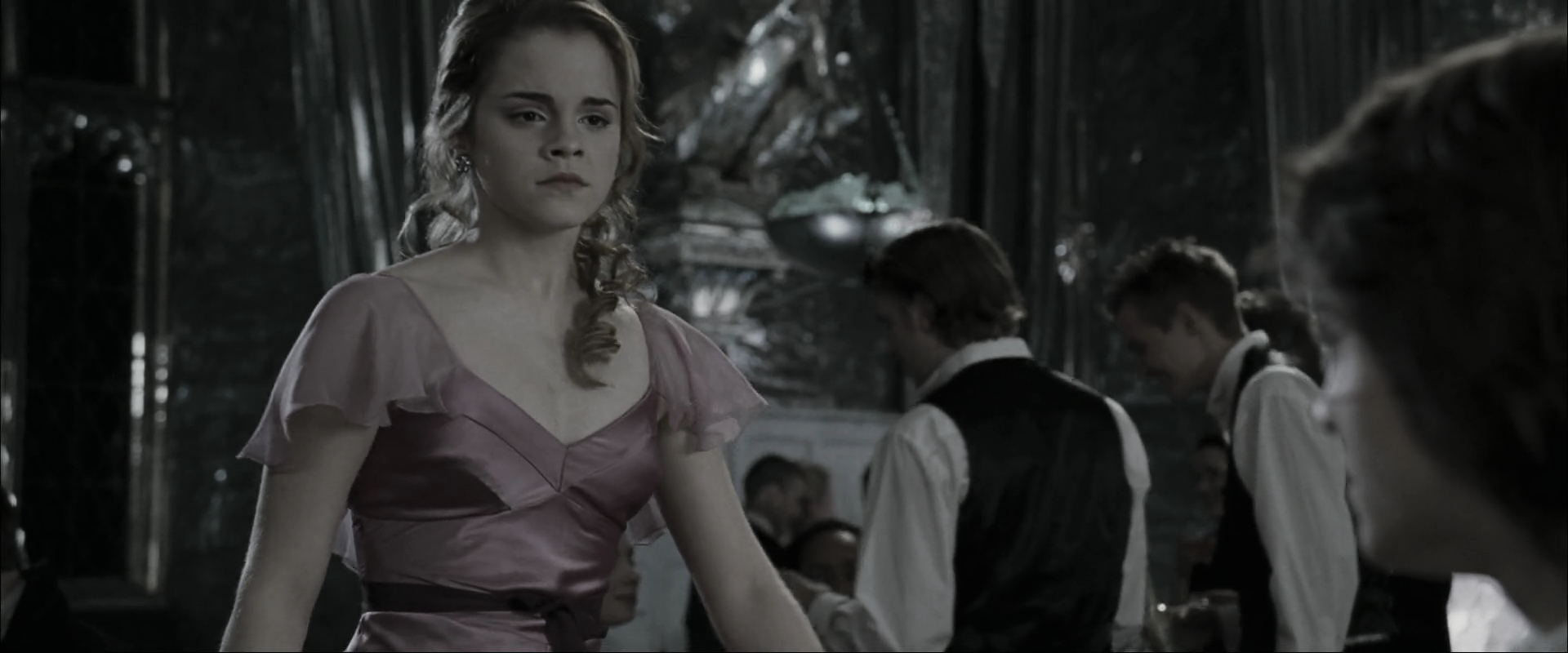 EmmaWatsonFan_dot_nl-HarryPotterAndTheGobletOfFire4706.jpg EmmaWatsonFan_dot_nl-HarryPotterAndTheGobletOfFire4706.jpg