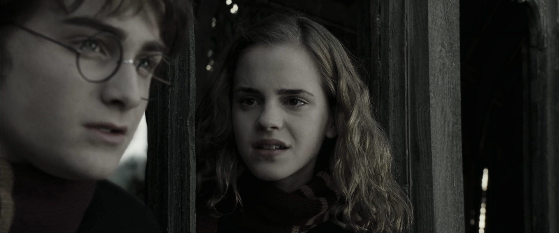 EmmaWatsonFan_dot_nl-HarryPotterAndTheGobletOfFire4925.jpg EmmaWatsonFan_dot_nl-HarryPotterAndTheGobletOfFire4925.jpg