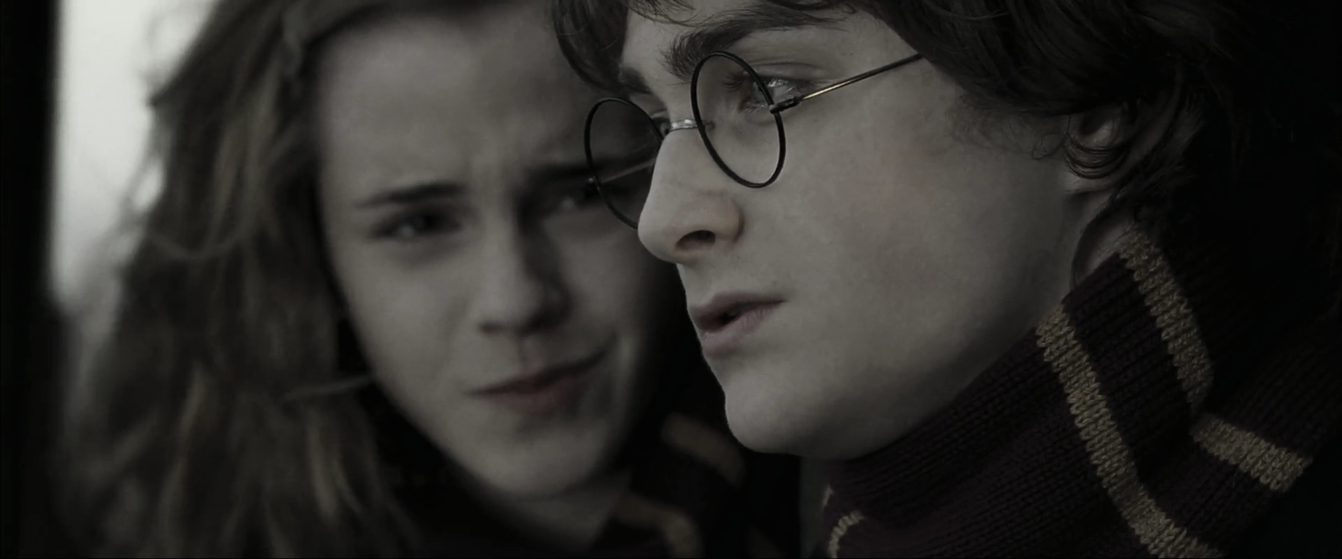 EmmaWatsonFan_dot_nl-HarryPotterAndTheGobletOfFire4936.jpg EmmaWatsonFan_dot_nl-HarryPotterAndTheGobletOfFire4936.jpg