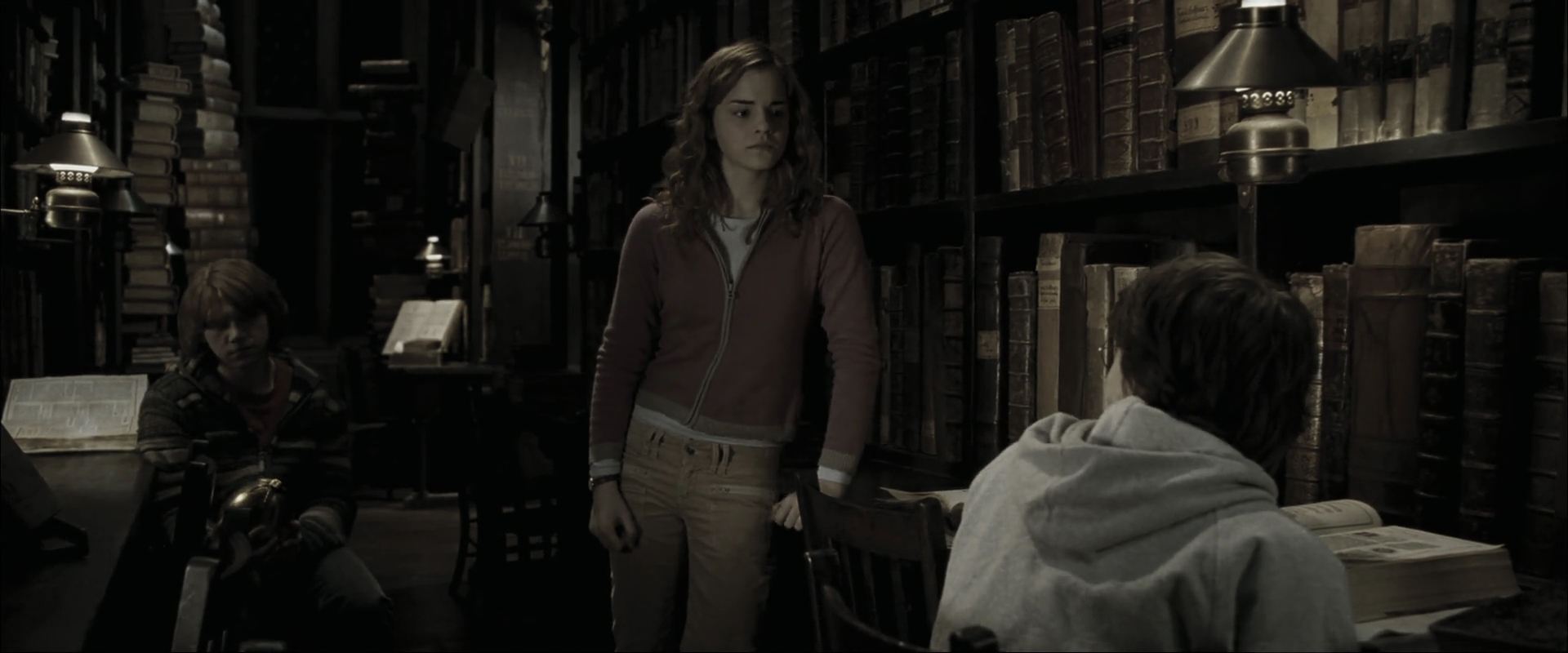 EmmaWatsonFan_dot_nl-HarryPotterAndTheGobletOfFire5176.jpg EmmaWatsonFan_dot_nl-HarryPotterAndTheGobletOfFire5176.jpg