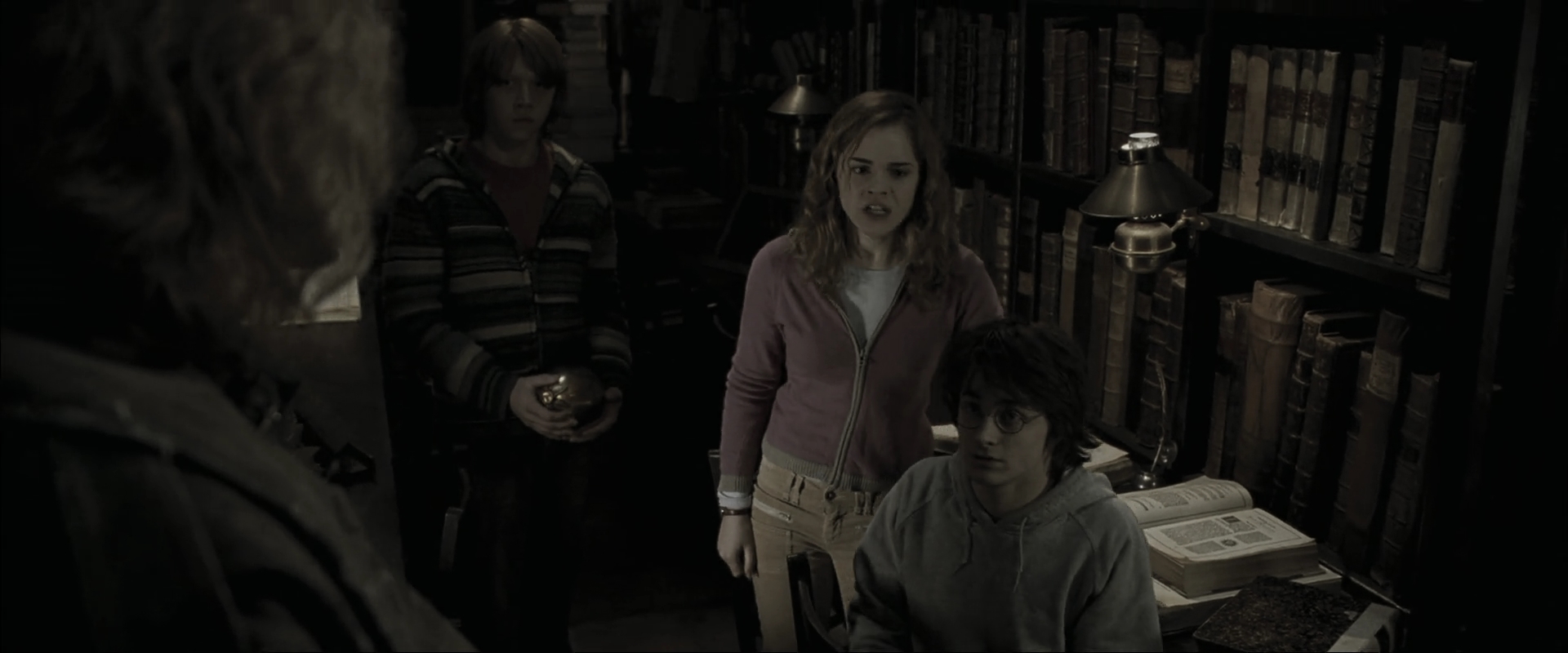 EmmaWatsonFan_dot_nl-HarryPotterAndTheGobletOfFire5188.jpg EmmaWatsonFan_dot_nl-HarryPotterAndTheGobletOfFire5188.jpg
