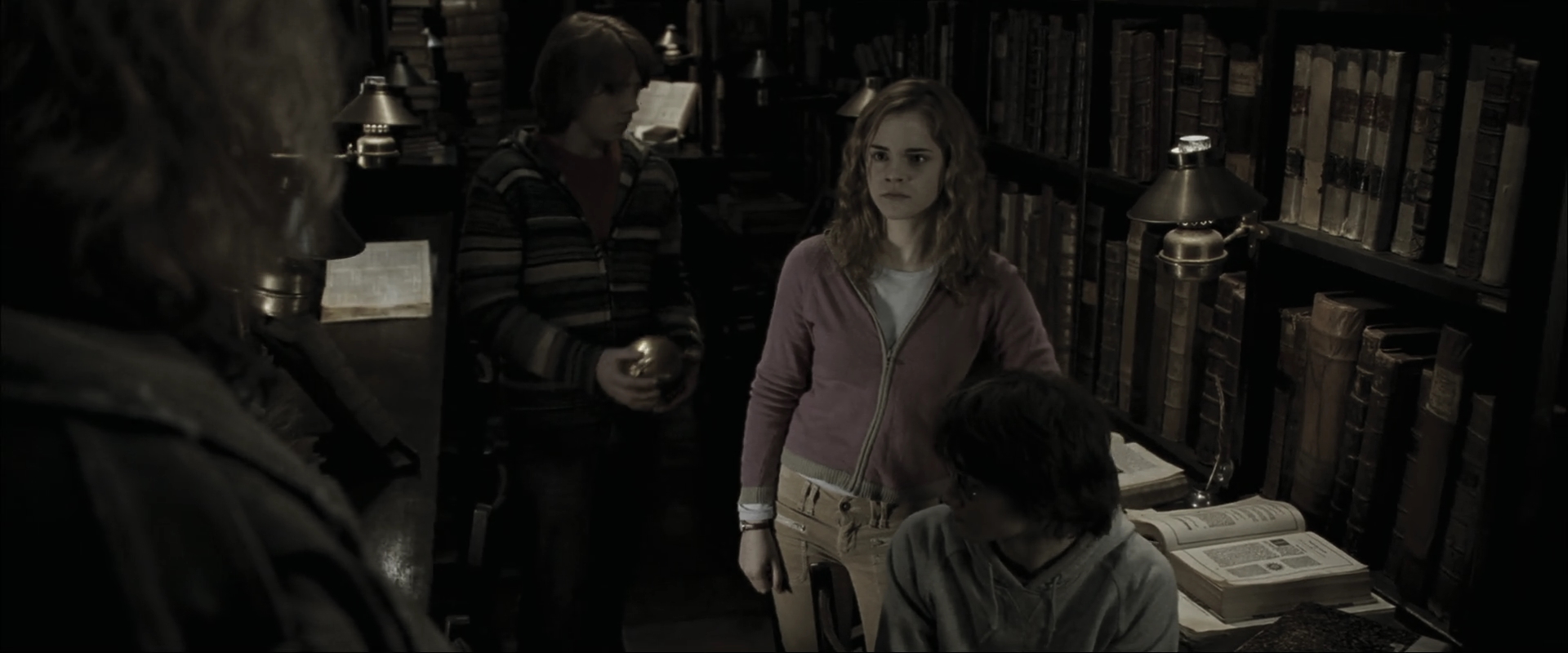 EmmaWatsonFan_dot_nl-HarryPotterAndTheGobletOfFire5197.jpg EmmaWatsonFan_dot_nl-HarryPotterAndTheGobletOfFire5197.jpg