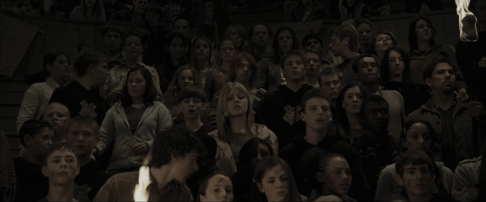 EmmaWatsonFan_dot_nl-HarryPotterAndTheGobletOfFire7699.jpg EmmaWatsonFan_dot_nl-HarryPotterAndTheGobletOfFire7699.jpg