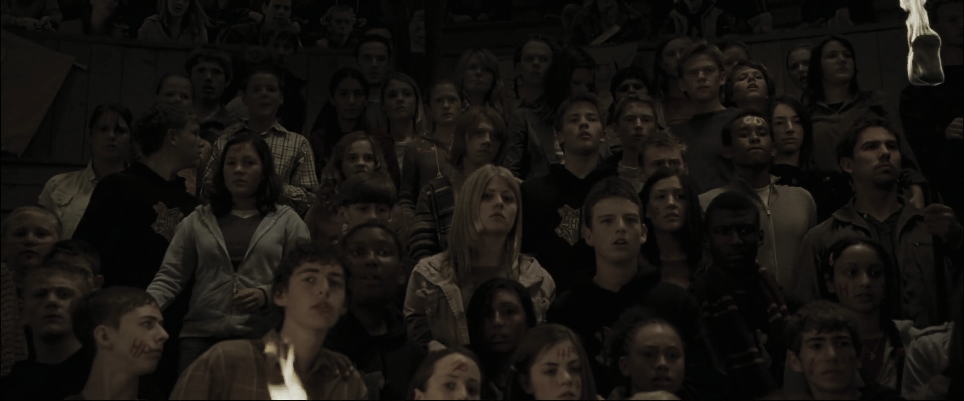 EmmaWatsonFan_dot_nl-HarryPotterAndTheGobletOfFire7700.jpg EmmaWatsonFan_dot_nl-HarryPotterAndTheGobletOfFire7700.jpg