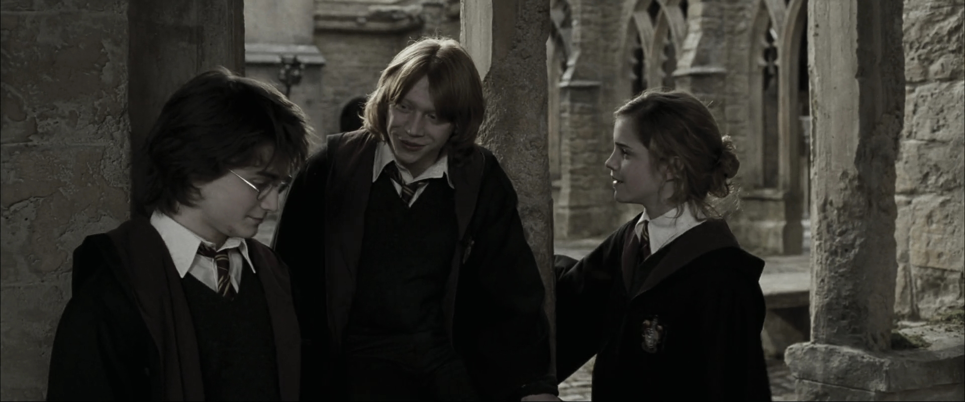 EmmaWatsonFan_dot_nl-HarryPotterAndTheGobletOfFire8390.jpg