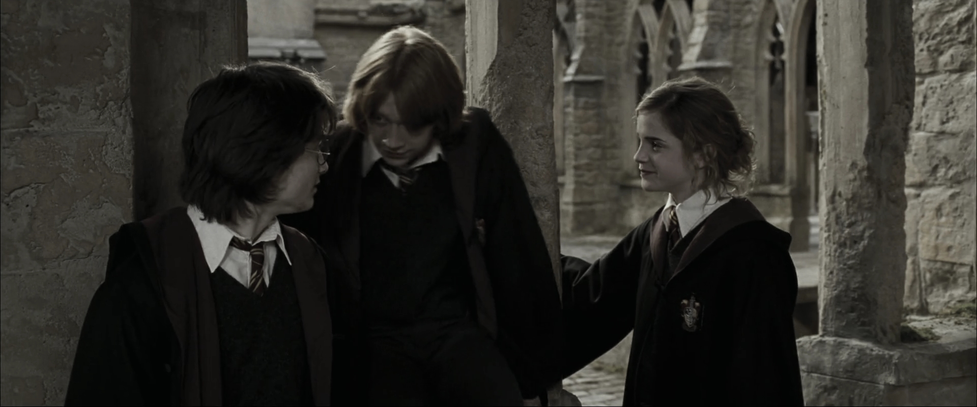 EmmaWatsonFan_dot_nl-HarryPotterAndTheGobletOfFire8395.jpg