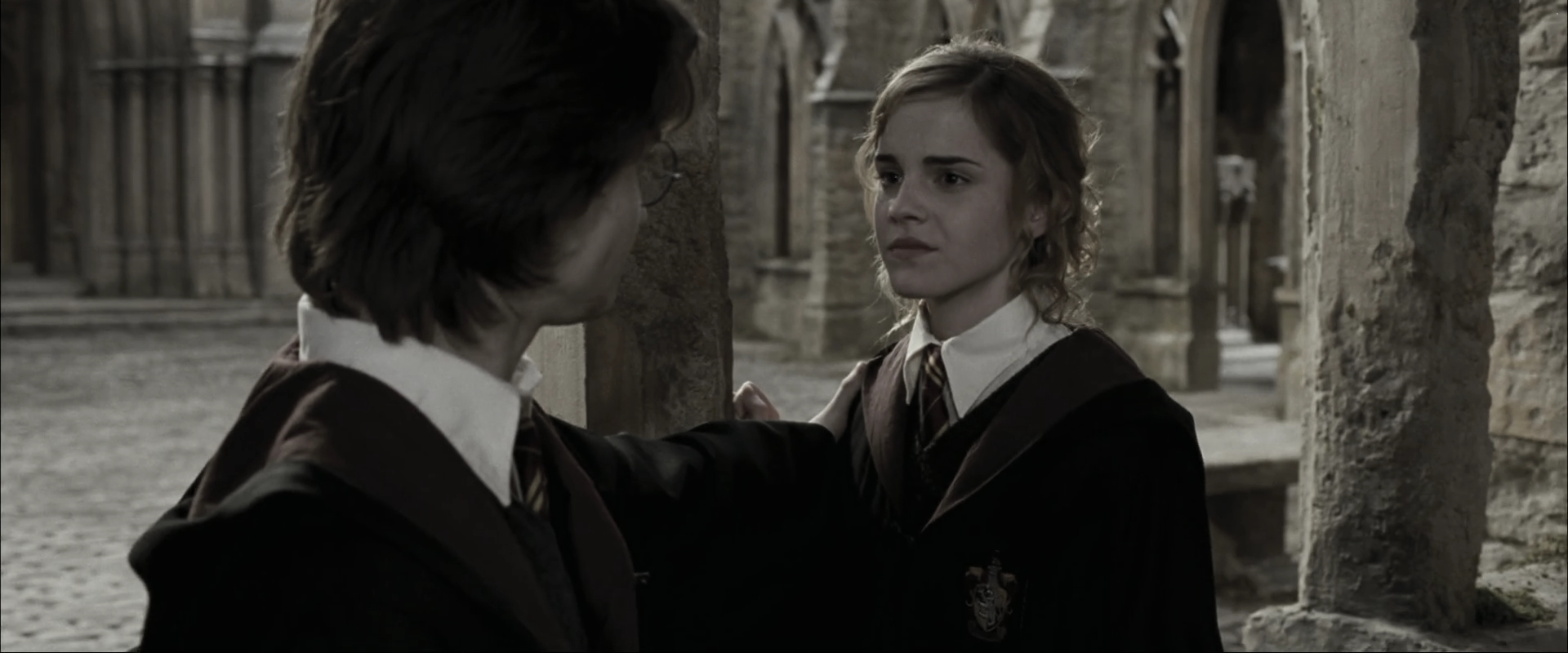 EmmaWatsonFan_dot_nl-HarryPotterAndTheGobletOfFire8413.jpg EmmaWatsonFan_dot_nl-HarryPotterAndTheGobletOfFire8413.jpg