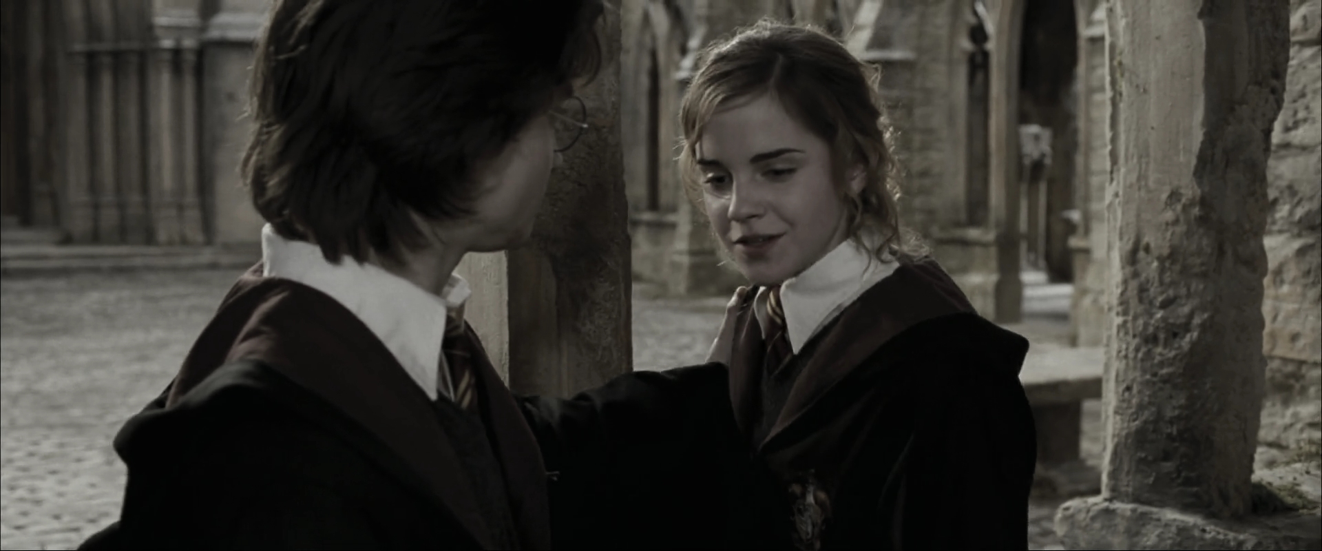 EmmaWatsonFan_dot_nl-HarryPotterAndTheGobletOfFire8416.jpg