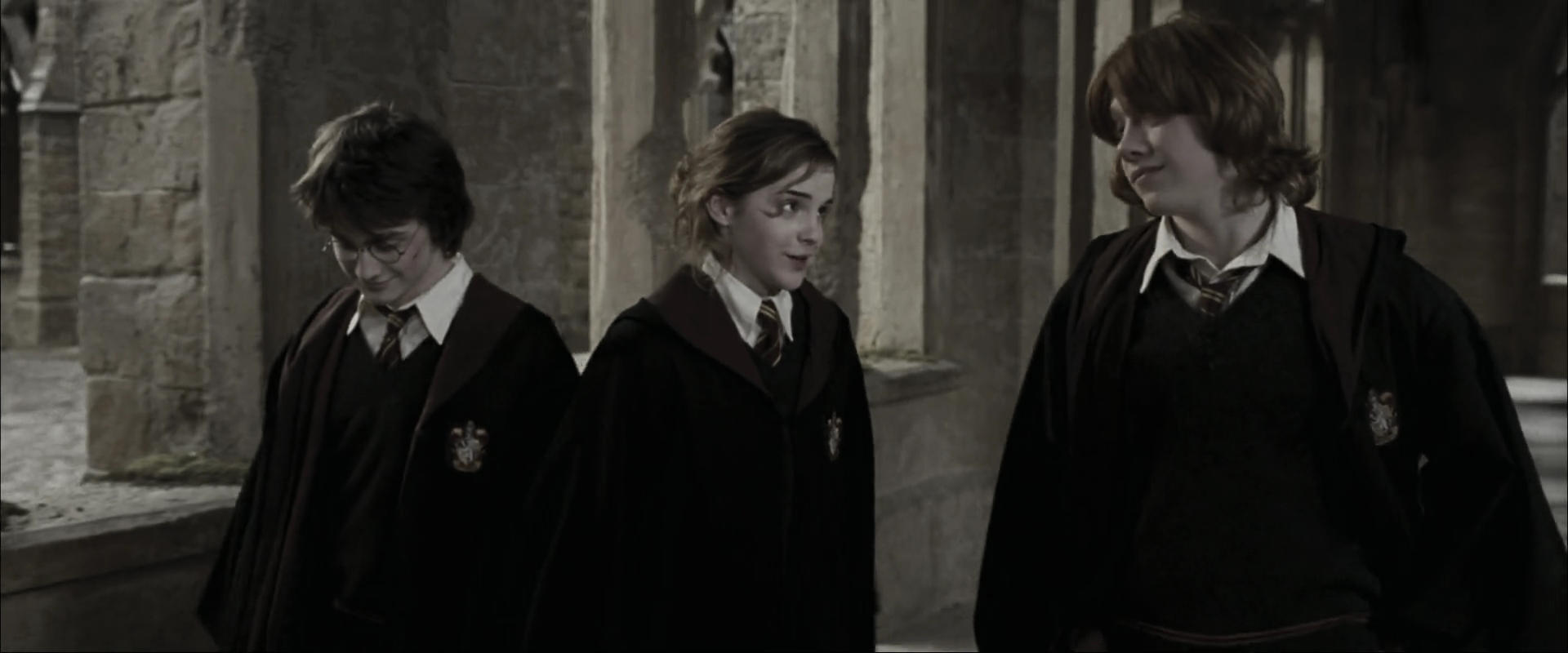 EmmaWatsonFan_dot_nl-HarryPotterAndTheGobletOfFire8419.jpg