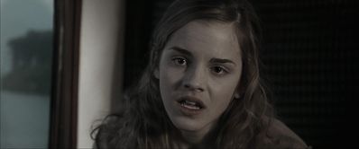 EmmaWatsonFan_dot_nl-HarryPotterAndTheGobletOfFire0853.jpg