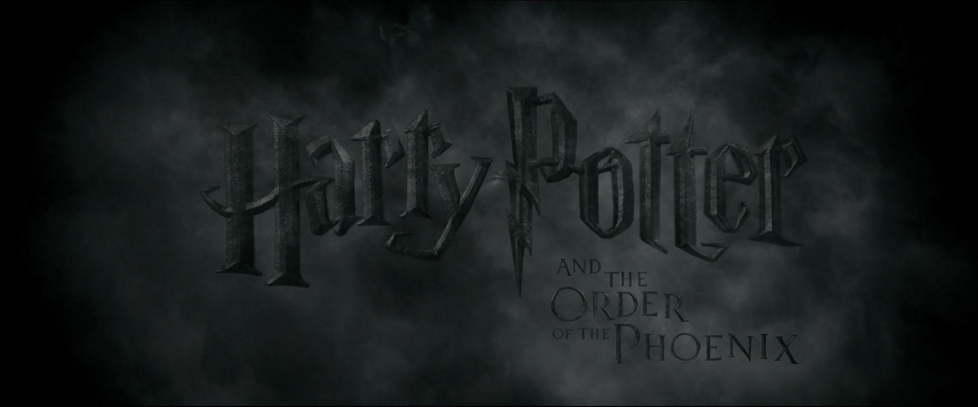 EmmaWatsonFan_dot_nl-HarryPotterAndTheOrderOfThePhoenix0030.jpg