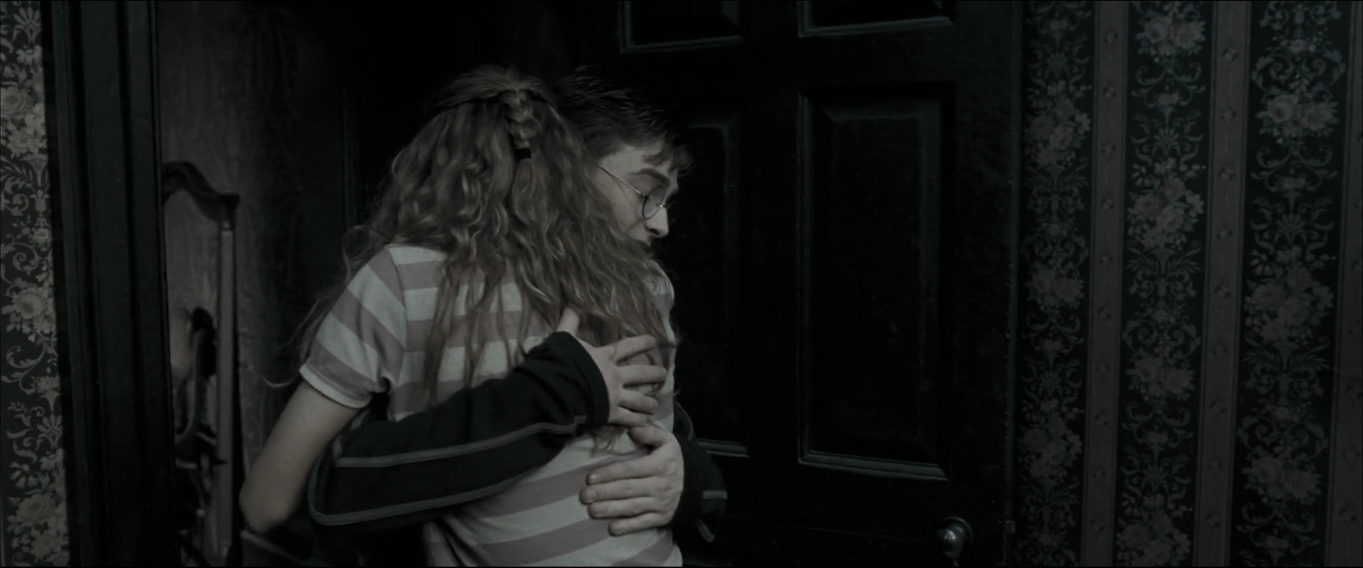 EmmaWatsonFan_dot_nl-HarryPotterAndTheOrderOfThePhoenix0750.jpg