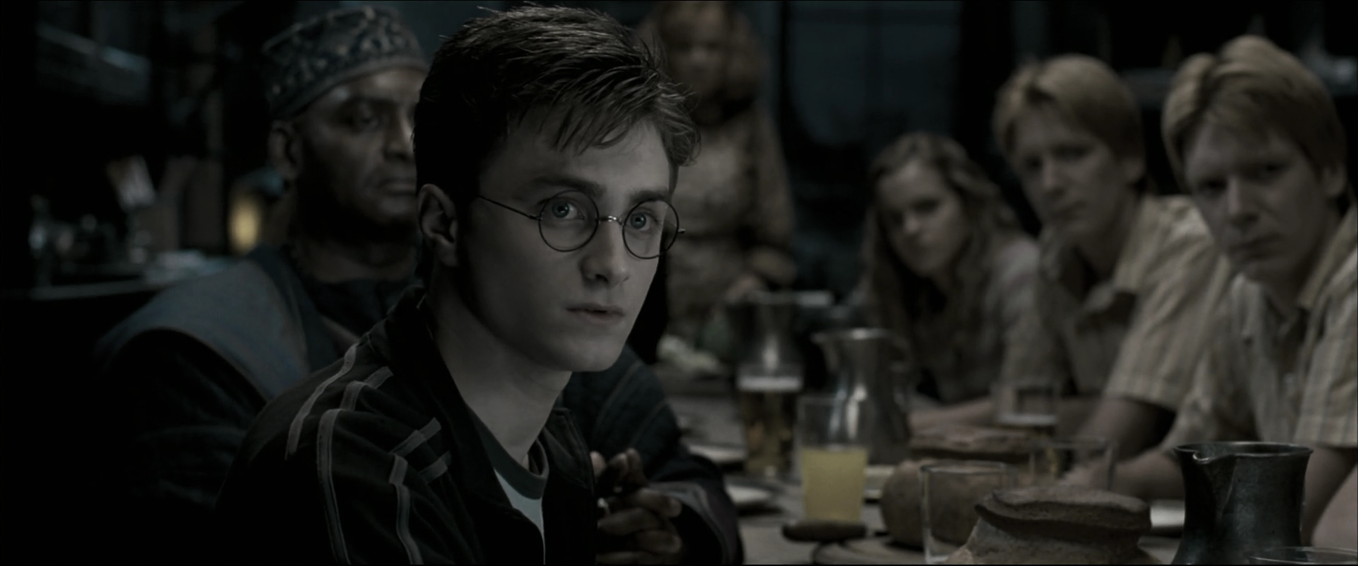 EmmaWatsonFan_dot_nl-HarryPotterAndTheOrderOfThePhoenix0975.jpg